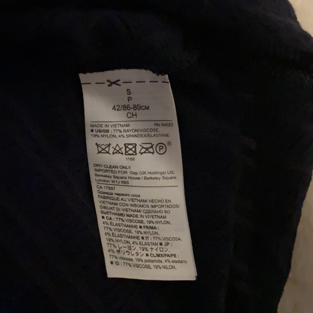 BANANA republic top - Picture 3 of 6